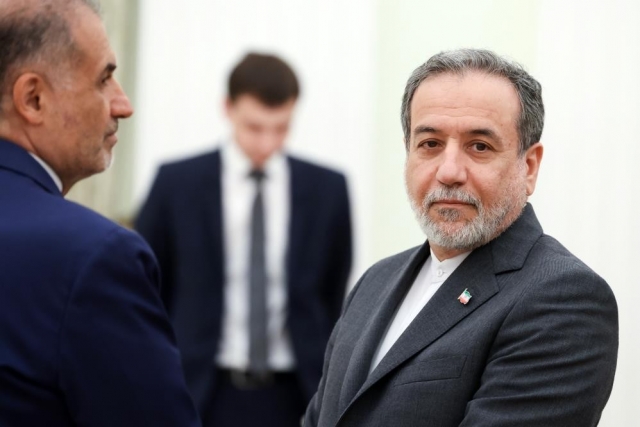 İran: "Uranyum zenginleştirme faaliyetlerimizi sahip olduğumuz haklar doğrultusunda yürütüyoruz"