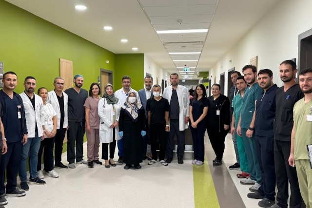 Gaziantep Şehir Hastanesi Böbrek Nakilleriyle Bölgeye Hizmet Etmeye Devam Ediyor