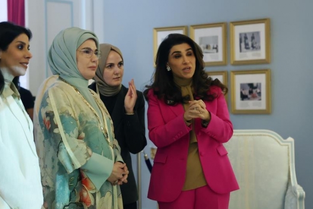 Emine Erdoğan, Kuveyt'te Al Salam Sarayı Müzesi'ni ziyaret etti