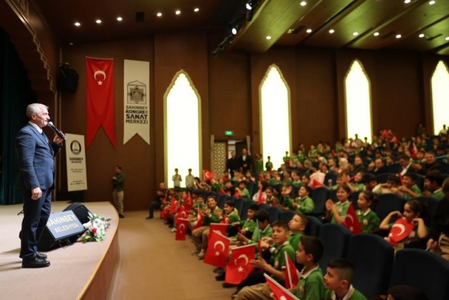 Şahinbey’de Cumhuriyet coşkusu konserle taçlandı