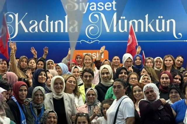 Derya Bakbak Mersin’de Kadın Gücüne Vurgu Yaptı: “Kadınların Emeğiyle Türkiye Daha Güçlü Bir Yarın İnşa Ediyor”