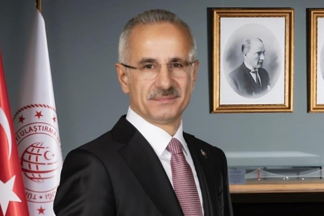 **Uraloğlu: Kurye Sektörüne 82 Bin Yetki Belgesi Verildi**