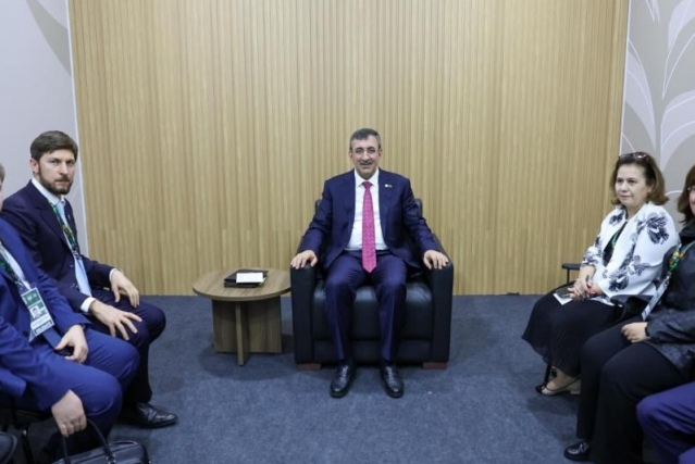 Cumhurbaşkanı Yardımcısı Yılmaz, Suriye Devlet Başkanı eş-Şara ile bir araya geldi