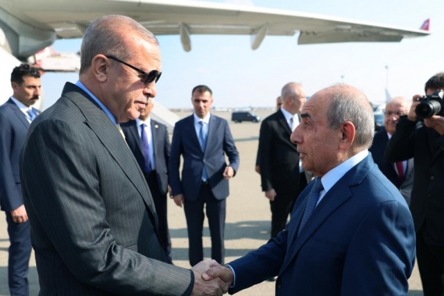Cumhurbaşkanı Erdoğan, 8 Kasım Zafer Günü kutlamalarına katılmak üzere Azerbaycan'da