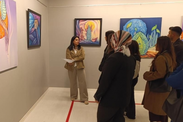 Güzel Sanatlar Fakültesi Öğrencilerinden SANKO Sanat Galerisine ziyaret Güzel Sanatlar Fakültesi Öğrencilerinden SANKO Sanat Galerisine ziyaret