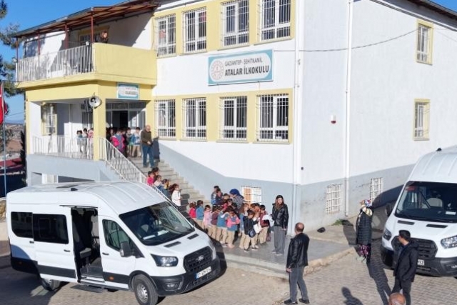 Şehitkamil 3. Çocuk Tiyatrosu Günleri’nde perde açıldı