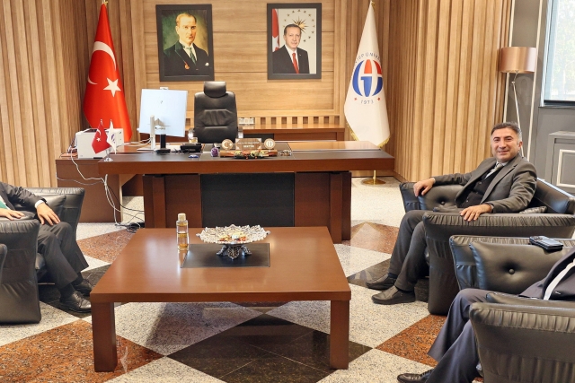 BATMAN ÜNİVERSİTESİ REKTÖRÜ DEMİR’DEN REKTÖR DOĞAN’A ZİYARET