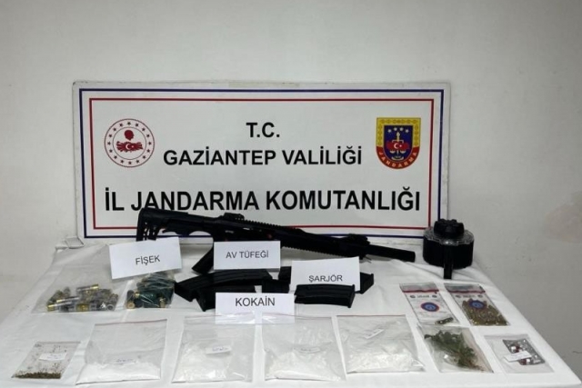 Gaziantep'te jandarmadan organize suç örgütü operasyonu: 3 şahıs tutuklandı