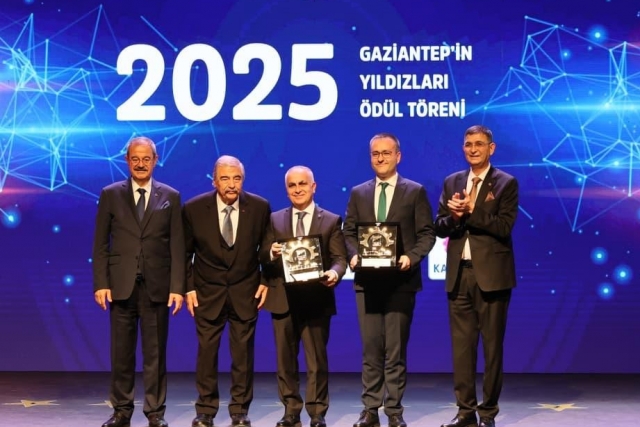 BAKAN KACIR’IN KATILIMIYLA GAZİANTEP ÜNİVERSİTESİ’NDE ÖNEMLİ PROTOKOLLER İMZALANDI