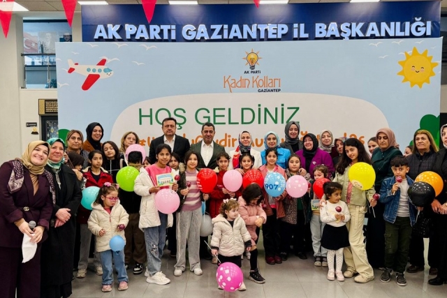 “Umudu Giydir, Mutluluğu Paylaş” Programı ile Minik Yüreklere Bayram Sevinci