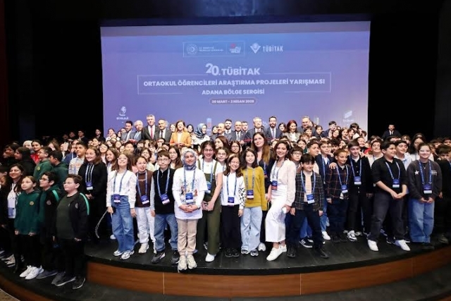 GAÜN EV SAHİPLİĞİNDE TÜBİTAK 2204-B ADANA BÖLGE SERGİSİ AÇILDI