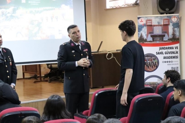 Gaziantep'te öğrencilere jandarma mesleği tanıtıldı