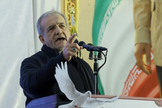 İran Cumhurbaşkanı Pezeşkiyan'dan "İran için canımı feda etmeye hazırım" mesajı