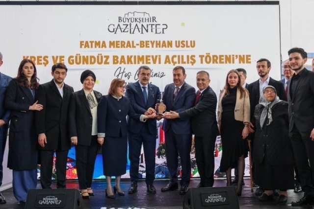 BAKAN TEKİN’İN KATILIMIYLA FATMA-MERAL-BEYHAN USLU KREŞİ AÇILDI