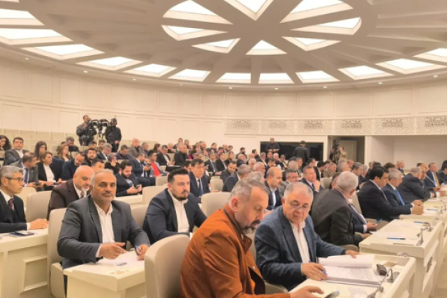 “Gaziantep’te Fahri Hemşehrilik Tartışması Alevlendi”