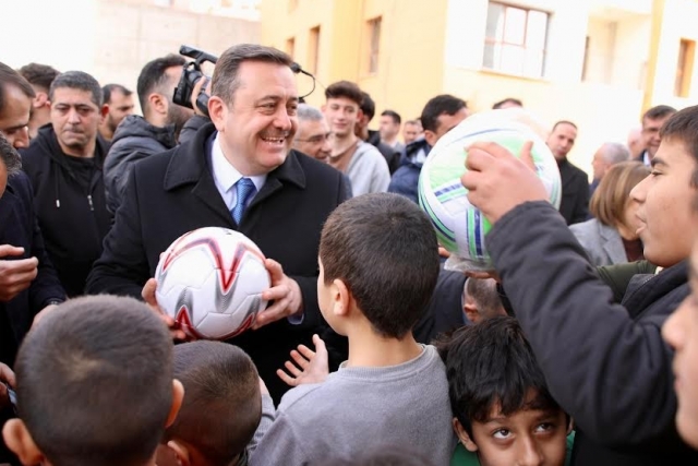 BAŞKAN FEDAİOĞLU’NDAN 23 NİSAN ULUSAL EGEMENLİK VE ÇOCUK BAYRAMI MESAJI