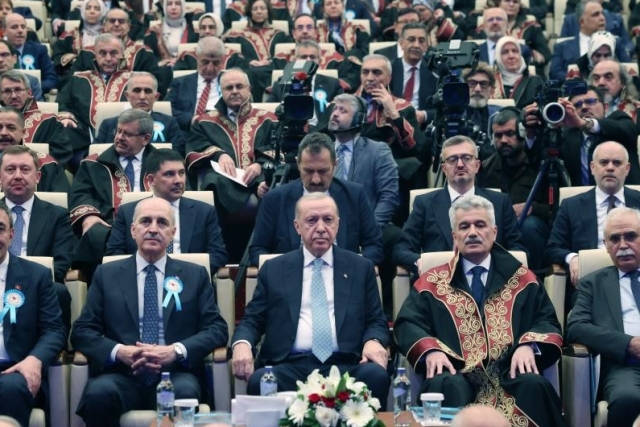 Erdoğan: “Yeni Anayasayı Millet Belirlemeli”