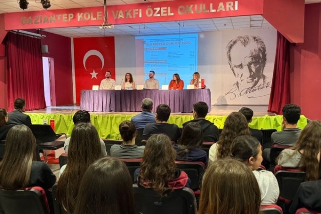 Gaziantep Kolej Vakfı 15. Kariyer Günlerine Yoğun İlgi