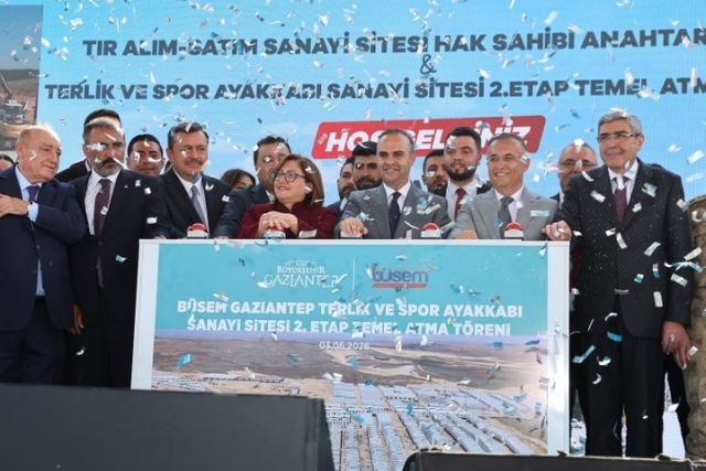 BAKAN KACIR, BÜSEM'DE YENİ İŞ YERLERİNİN ANAHTARLARINI TESLİM ETTİ, YENİ ETABIN TEMELİNİ ATTI