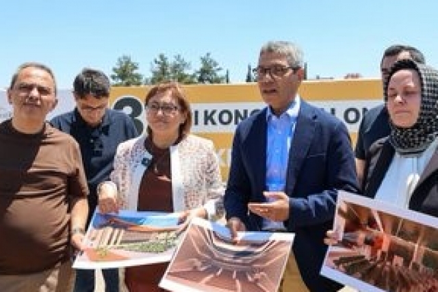BAŞKAN ŞAHİN, TEMELİ ATILACAK MERKEZİN ARAZİSİNDE İNCELEMELERDE BULUNDU
