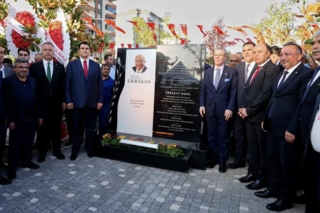 Başkan Yılmaz'dan Erbakan'a Vefa: İsmi Şehitkamil'de Yaşayacak