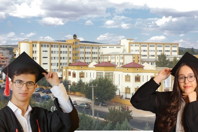 Gaziantep Kolej Vakfı’ndan YKS-AYT'de çifte Türkiye şampiyonluğu