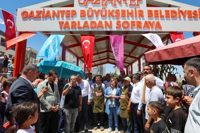 Serinevler "Haydi Tarladan Sofraya" Pazar Yerine Kavuştu