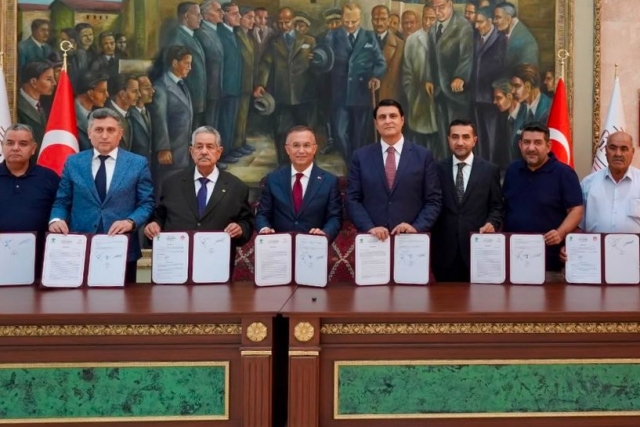Şehitkamil’e 2 yeni tesis için imzalar atıldı.