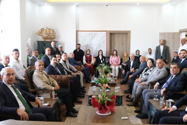 MHP Gaziantep Teşkilatından İslahiye ve Nurdağı’na Çıkarma