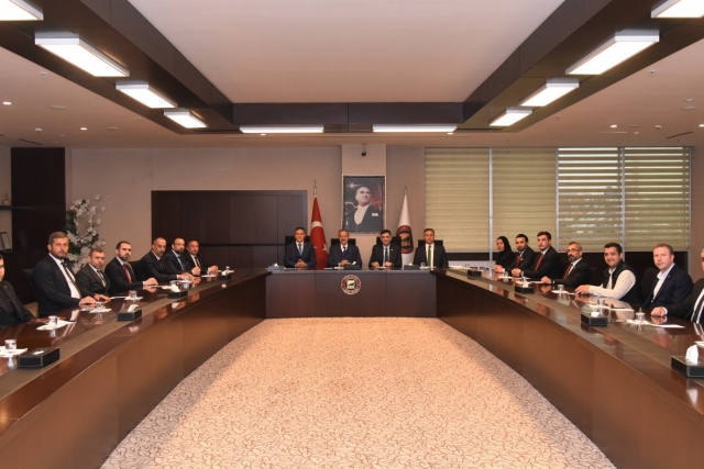 Yeniden Refah Partisi Gaziantep Milletvekili adayları GSO’yu ziyaret ettiler