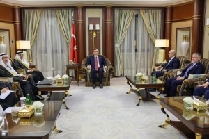 Cumhurbaşkanı Yardımcısı Yılmaz, Suudi Arabistan Yatırım Bakanı el-Falih ile bir araya geldi