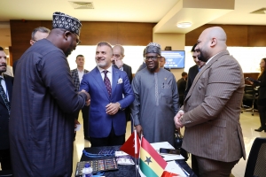 Büyükelçi Deen: Türk yatırımcılara cazip fırsatlar sunuyoruz