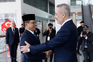 Dışişleri Bakanı Fidan, Endonezyalı mevkidaşı Sugiono ile görüştü