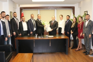 İMO’da devir teslim töreni