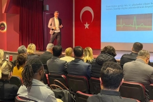 GKV’de Ebeveyn-Çocuk İlişkisinde Denge Kurma Stratejileri Masaya Yatırıldı