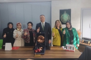 Özlem Şenel: “Kadınların sesi olmak, ihtiyaç sahiplerine umut taşımak istiyorum”