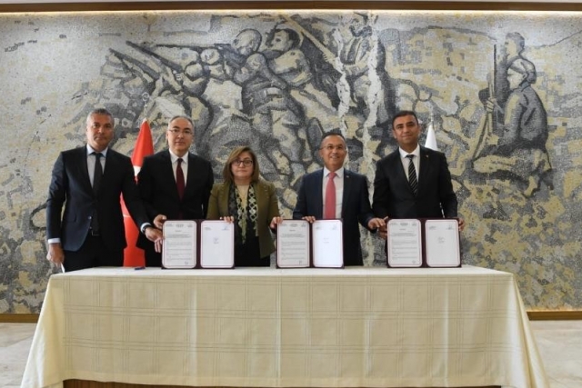 Gaziantep Büyükşehir'den eğitime 40 milyon TL'lik dev destek