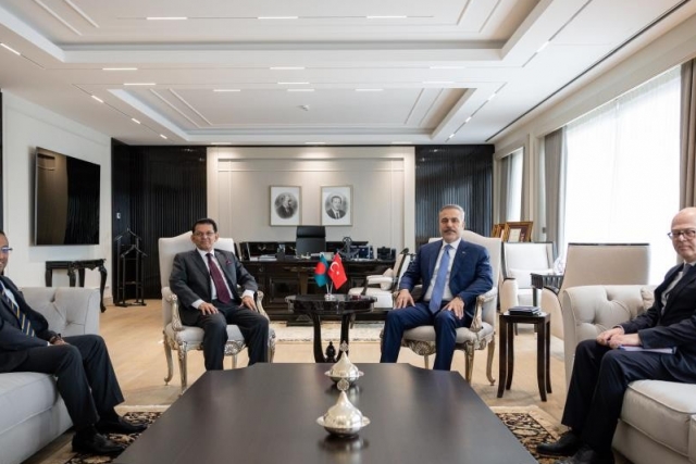 Bakan Fidan, Bangladeş Dışişleri Bakanı Rahman ile bir araya geldi