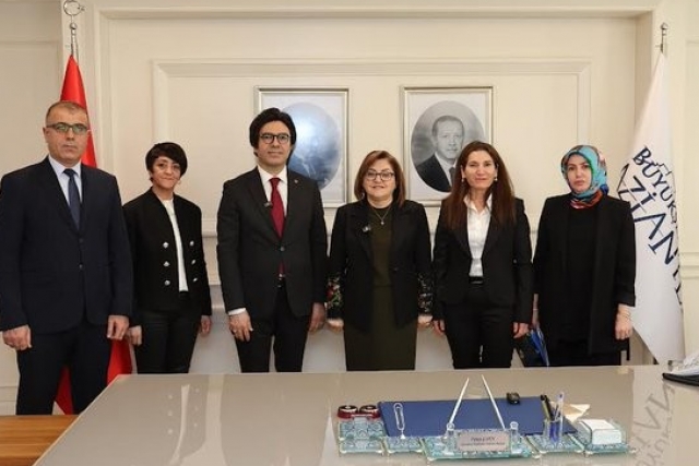 GAZİANTEP BÜYÜKŞEHİR’DEN DOĞUM SÜRECİNE EBE EŞLİĞİ MODELİ!