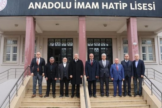 GAZİANTEP’TEN GELECEĞE DEV ADIM: TEKNOLOJİ ODAKLI YENİ NESİL OKUL YÜKSELİYOR!