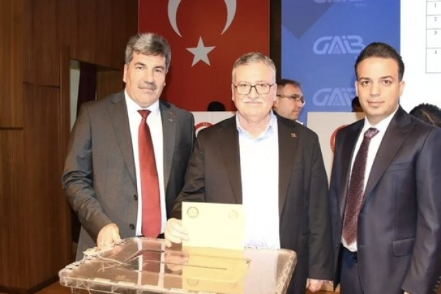 Zeynal Abidin Kaplan oybirliği ile yeniden başkan