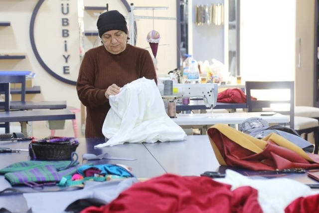 Gaziantep’in saray kumaşı geleceğe taşınıyor
