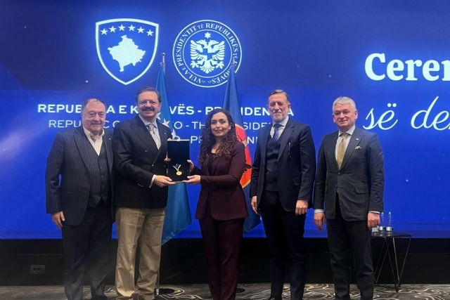 HİSARCIKLIOĞLU’NA KOSOVA CUMHURBAŞKANLIĞI MADALYASI