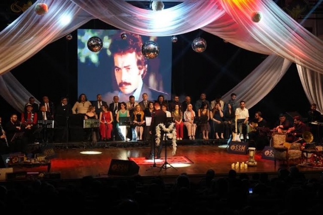 ŞEHİTKAMİL’DE MÜZİK DOLU GECE  SOLFEJ ÖĞRENCİLERİ TÜRKİYE’NİN PLAYLİSTİ İLE SAHNE ALDI