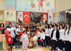 Hasan Kalyoncu Üniversitesi Hemşirelik Bölümü Öğrencilerinden Çocuklara Bayram Hediyesi