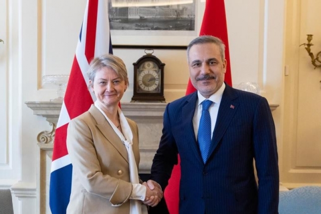 Dışişleri Bakanı Fidan, İngiltere’de