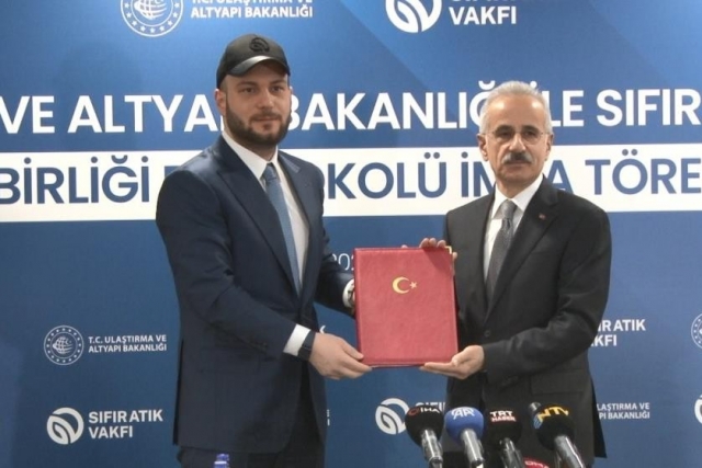 Abdulkadir Uraloğlu: “Yeşil projelerle karbon ayak izi düşüyor”