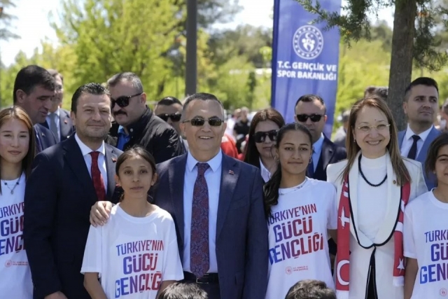 Gaziantep’te bayram coşkusu renkli görüntülere sahne oldu