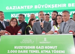 BAKAN KACIR GAZİ KONUT TARAFINDAN YAPILAN 2 BİN KONUT’UN TEMELİNİ ATTI