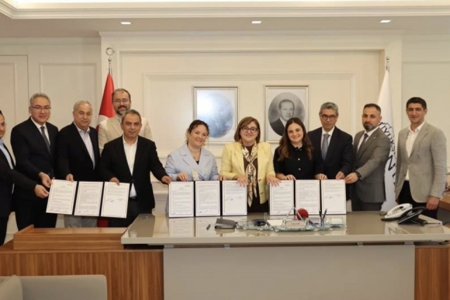 Türkiye’nin İlk Aile Kütüphanesi Gaziantep’te Kurulacak